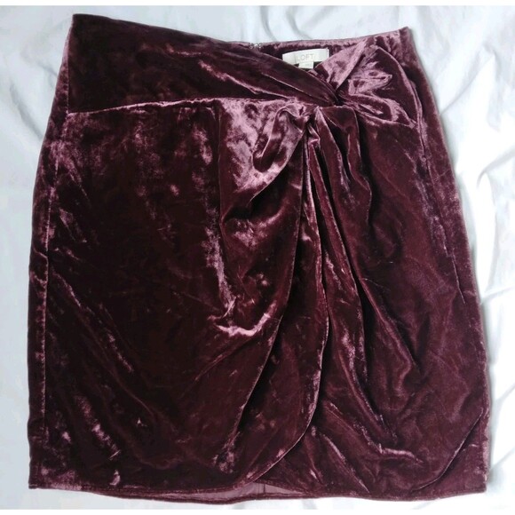 New Loft Velvet Twist Shift Skirt Purple Zip Closure Womens Size 4 - Picture 2 of 8